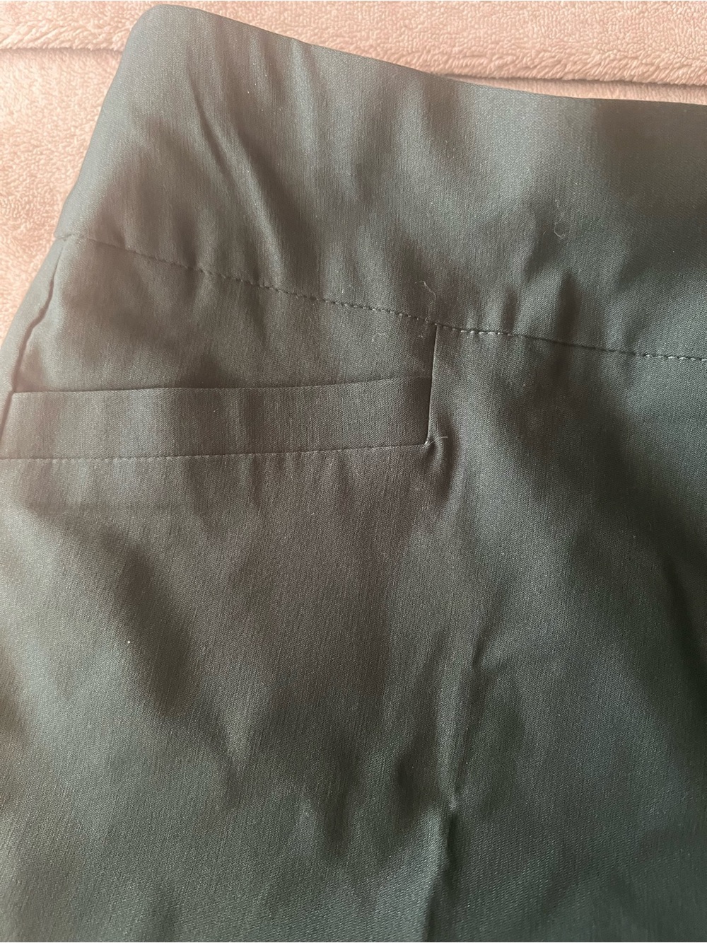 New York & Company Dark Green Women's Pants with Faux Back Welt Pocket